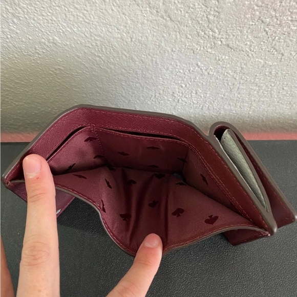 NWT Kate Spade Trifold Wallet - Picture 5 of 6